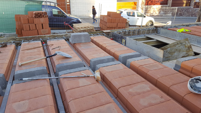 Construcción de Vivienda Unifamiliar en...