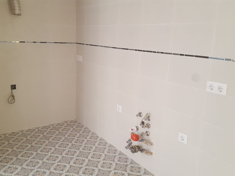 Reforma de un estudio y de un piso C/ Santísima...