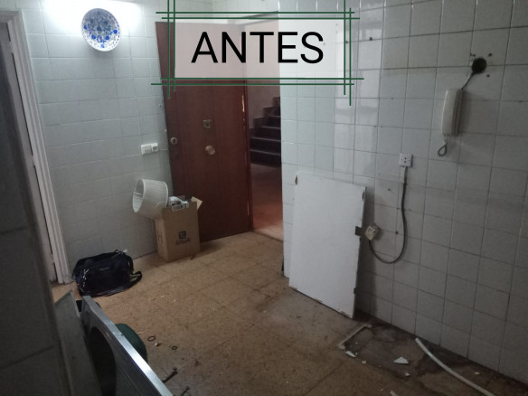 Reforma de un estudio y de un piso C/ Santísima Trinidad