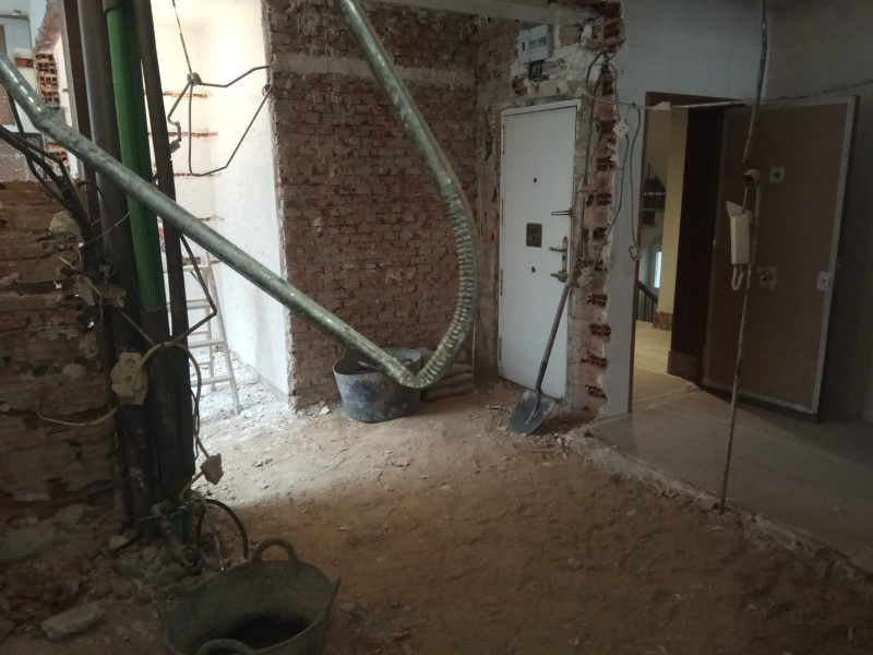 Reforma de un estudio y de un piso C/ Santísima...