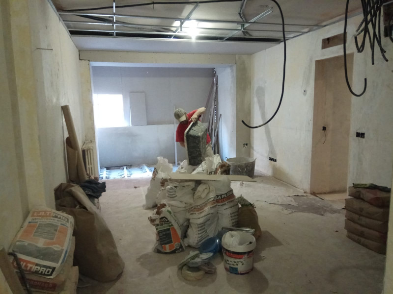 Reforma de un estudio y de un piso C/ Santísima...