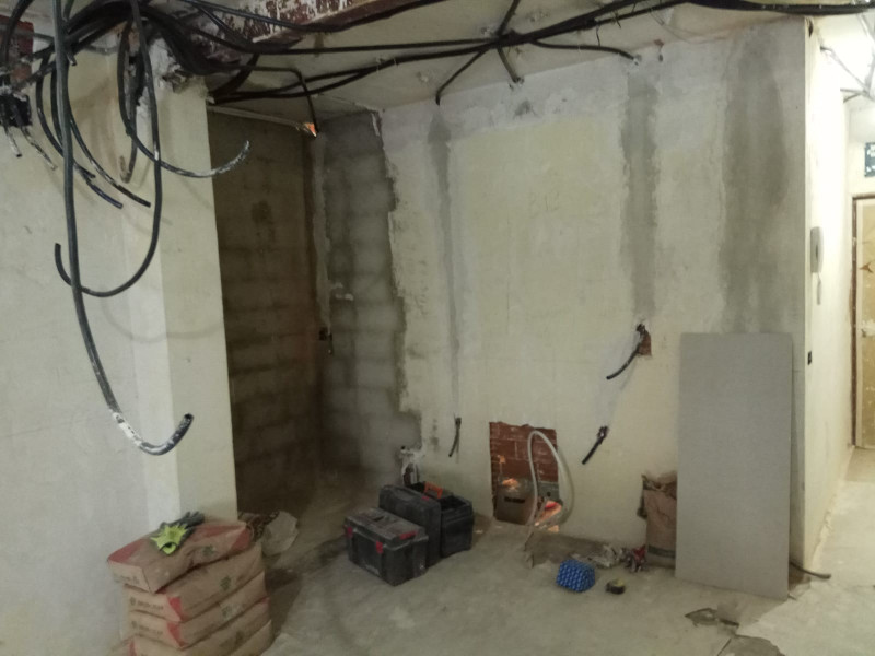 Reforma de un estudio y de un piso C/ Santísima...