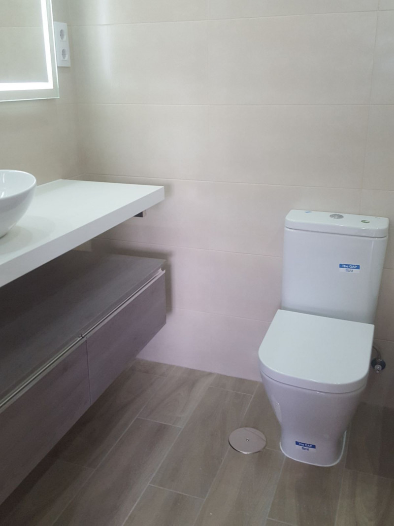 Reforma baños y cocina en Av. de Algorta